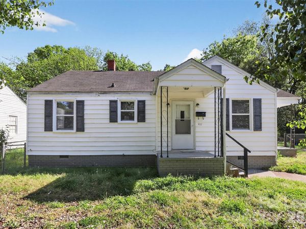 1011 Lomond Avenue, Charlotte, NC 28206