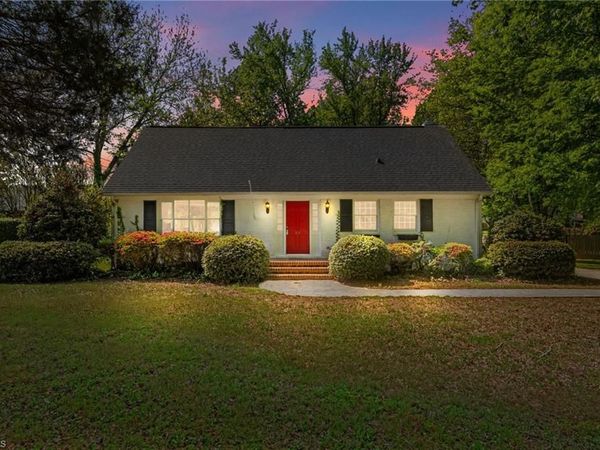 924 Kimberly Road , Burlington, NC 27215