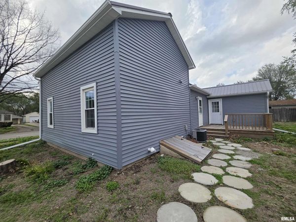 435 N AVENUE B Avenue B, Canton, IL 61520