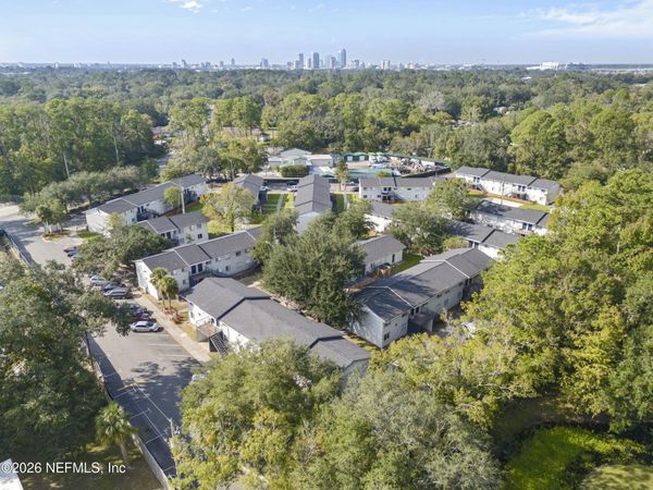 2943 SPRING PARK Road, Jacksonville, FL 32207