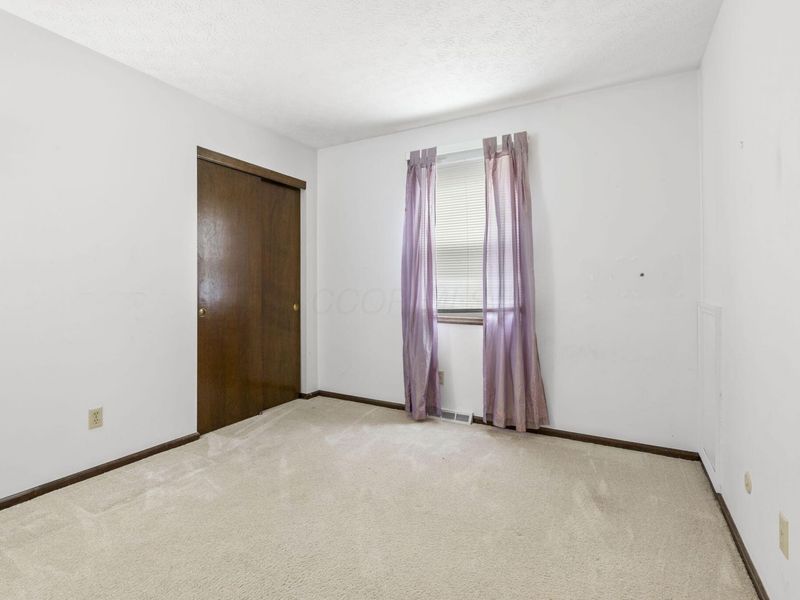 2191 Pine Knoll Avenue , Columbus, OH 43229 Photo 11