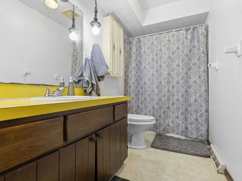 2191 Pine Knoll Avenue , Columbus, OH 43229 Photo 12