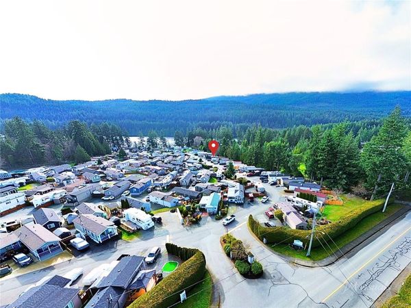 1128 Woss Lake Dr, Nanaimo, BC V9R 6X7