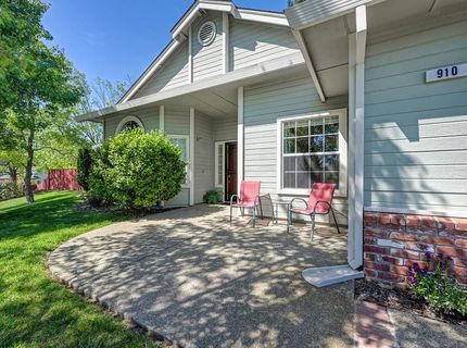 910 Centennial Ct, Auburn, CA 95603 Photo