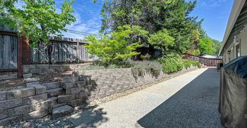 910 Centennial Ct, Auburn, CA 95603 Photo