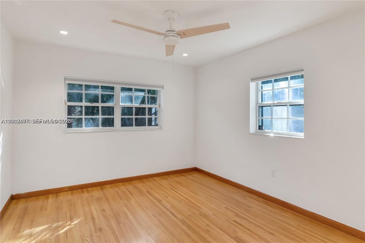 4930 Riviera Dr, Coral Gables, FL 33146 Photo