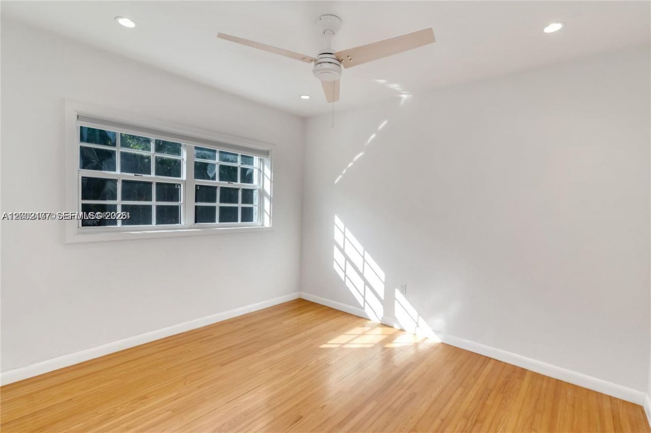 4930 Riviera Dr, Coral Gables, FL 33146 Photo