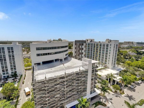 2960 NE 207th St, Unit 1205, Aventura, FL 33180