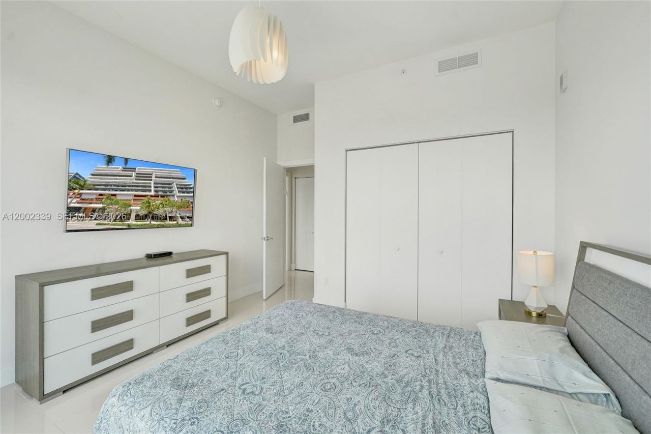 2960 NE 207th St, Unit 1205, Aventura, FL 33180 Photo