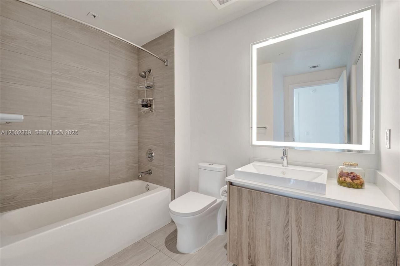 2960 NE 207th St, Unit 1205, Aventura, FL 33180 Photo