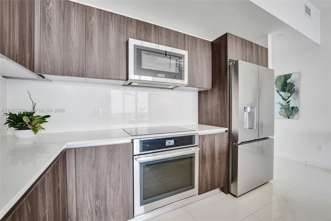 2960 NE 207th St, Unit 1205, Aventura, FL 33180 Photo