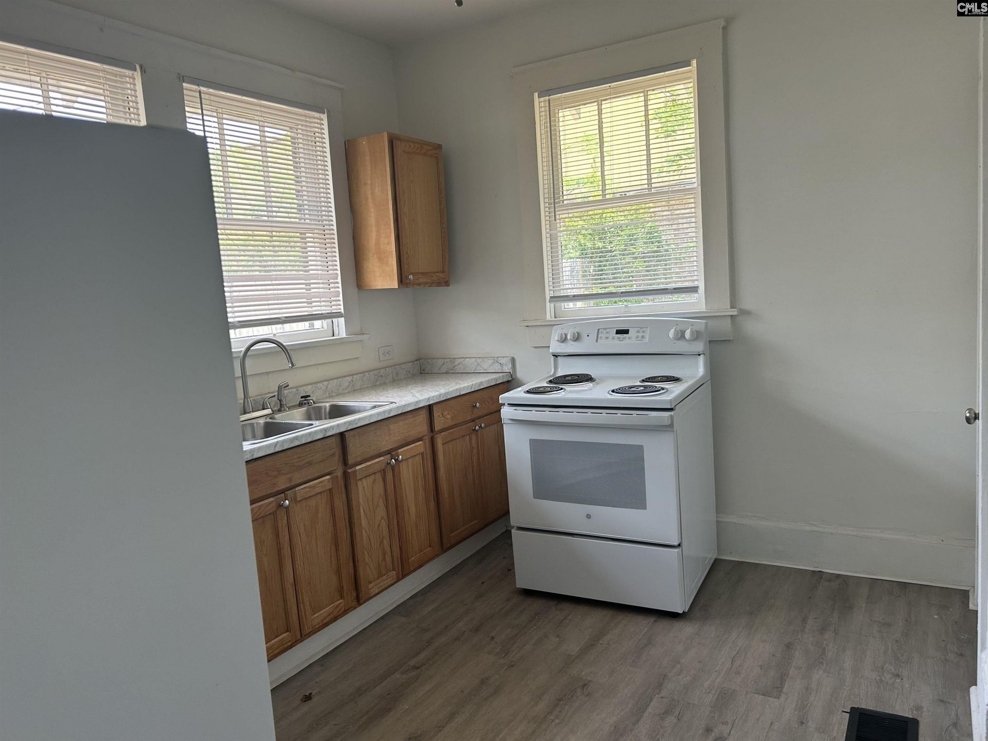 822 King Street  Photo 5