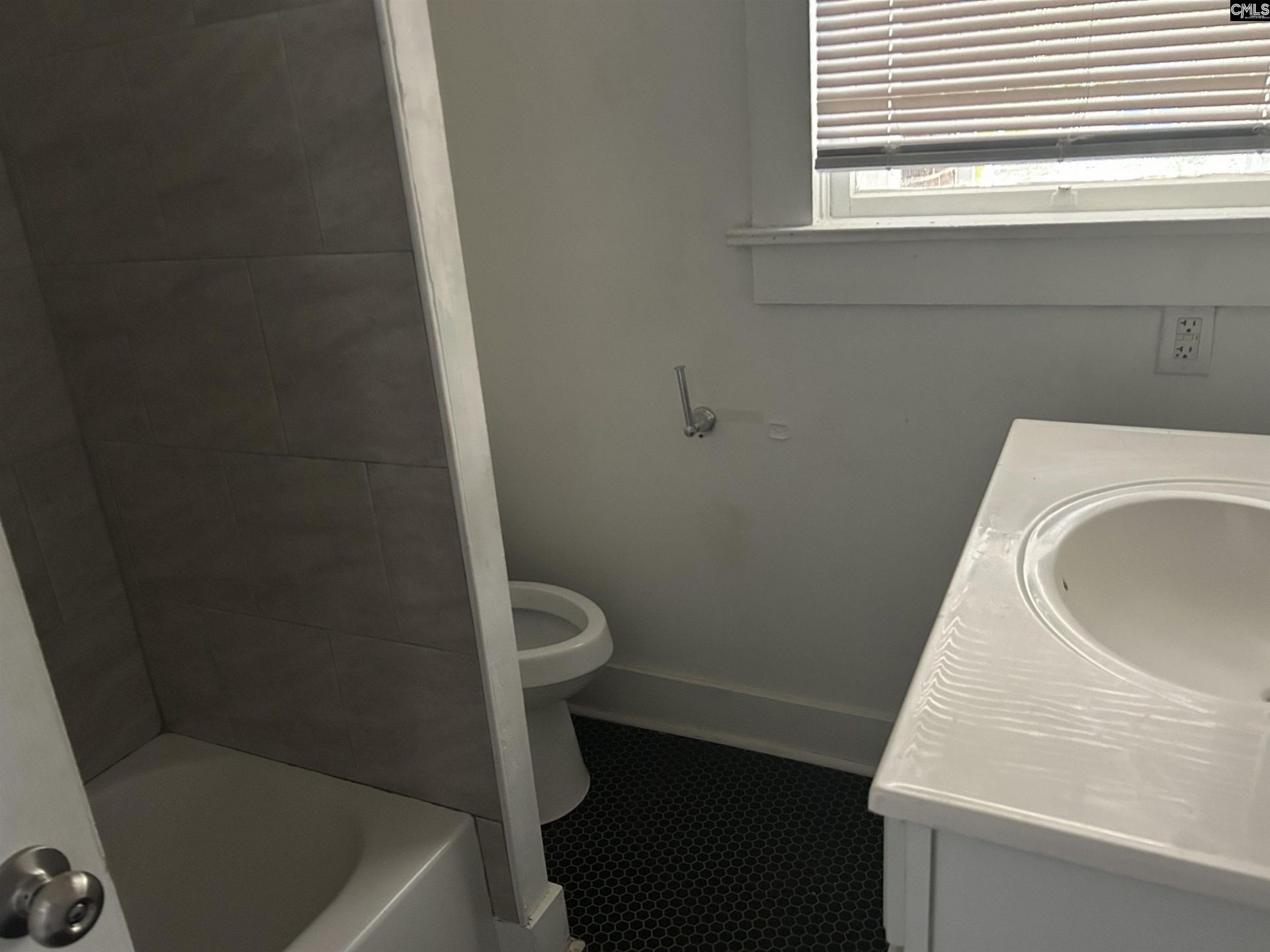 822 King Street  Photo 6