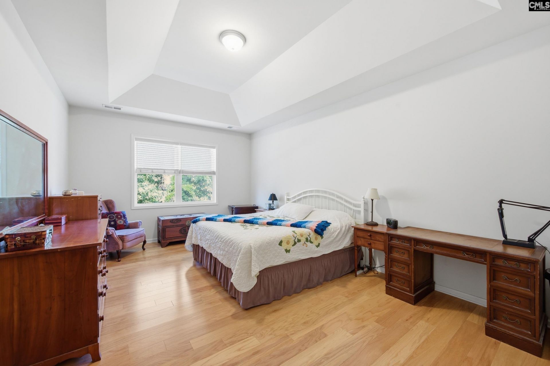 743 Edenhall Drive  Photo 19