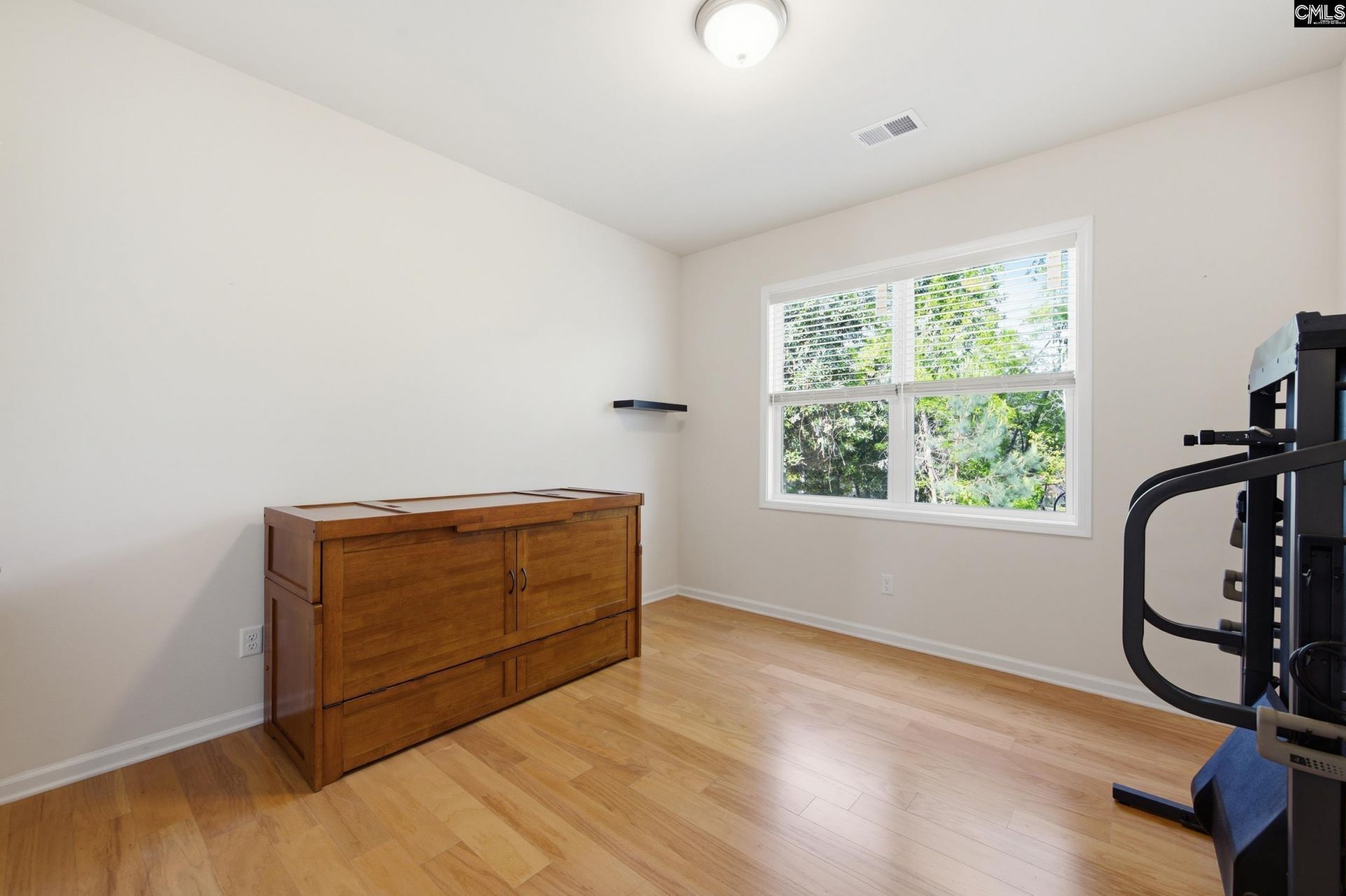 743 Edenhall Drive  Photo 33