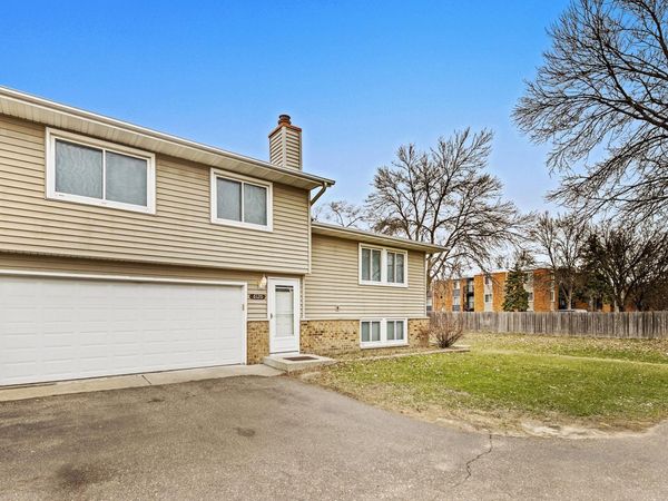 6120 64th Avenue N, Brooklyn Park, MN 55429