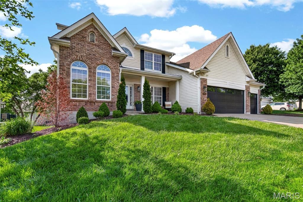 1009 Speckledwood Manor Court, Chesterfield, MO 63017 Main Photo