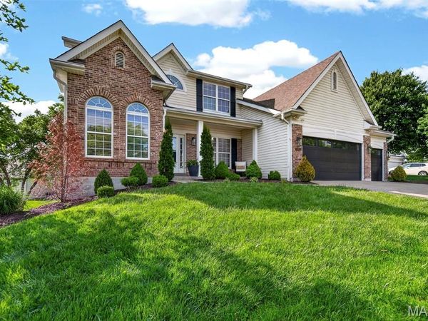 1009 Speckledwood Manor Court, Chesterfield, MO 63017