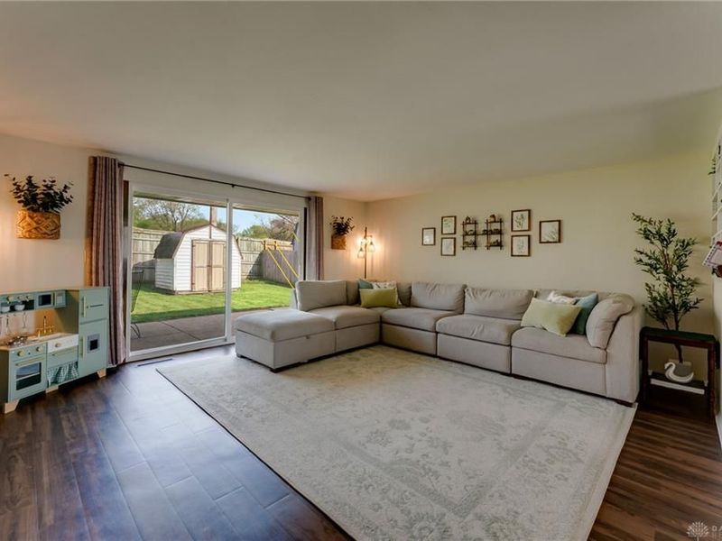 6052 Old Troy Pike, Huber Heights, OH 45424 Photo 10