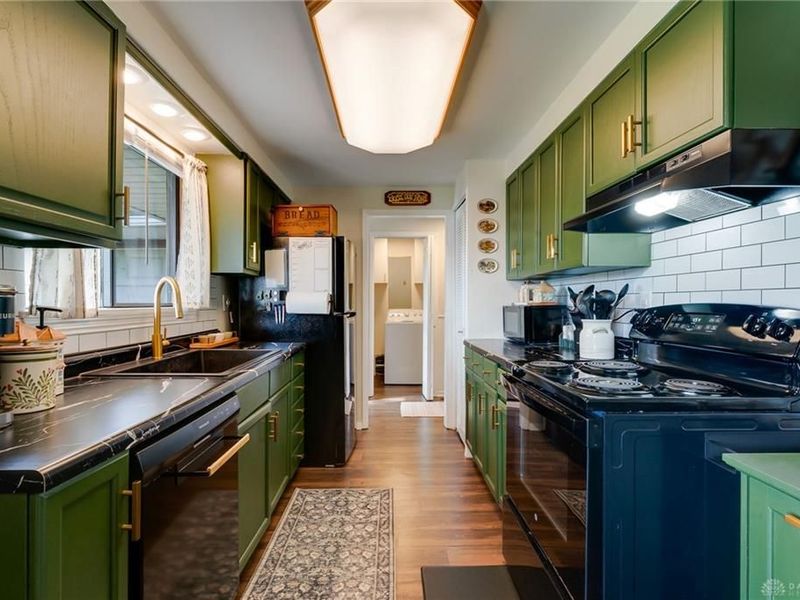 6052 Old Troy Pike, Huber Heights, OH 45424 Photo 11