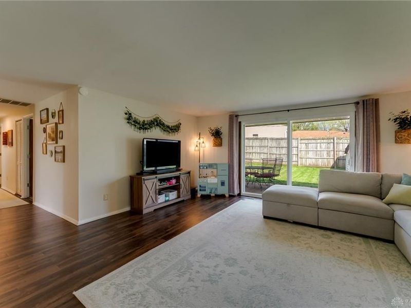 6052 Old Troy Pike, Huber Heights, OH 45424 Photo 8