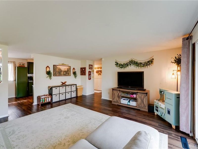 6052 Old Troy Pike, Huber Heights, OH 45424 Photo 9