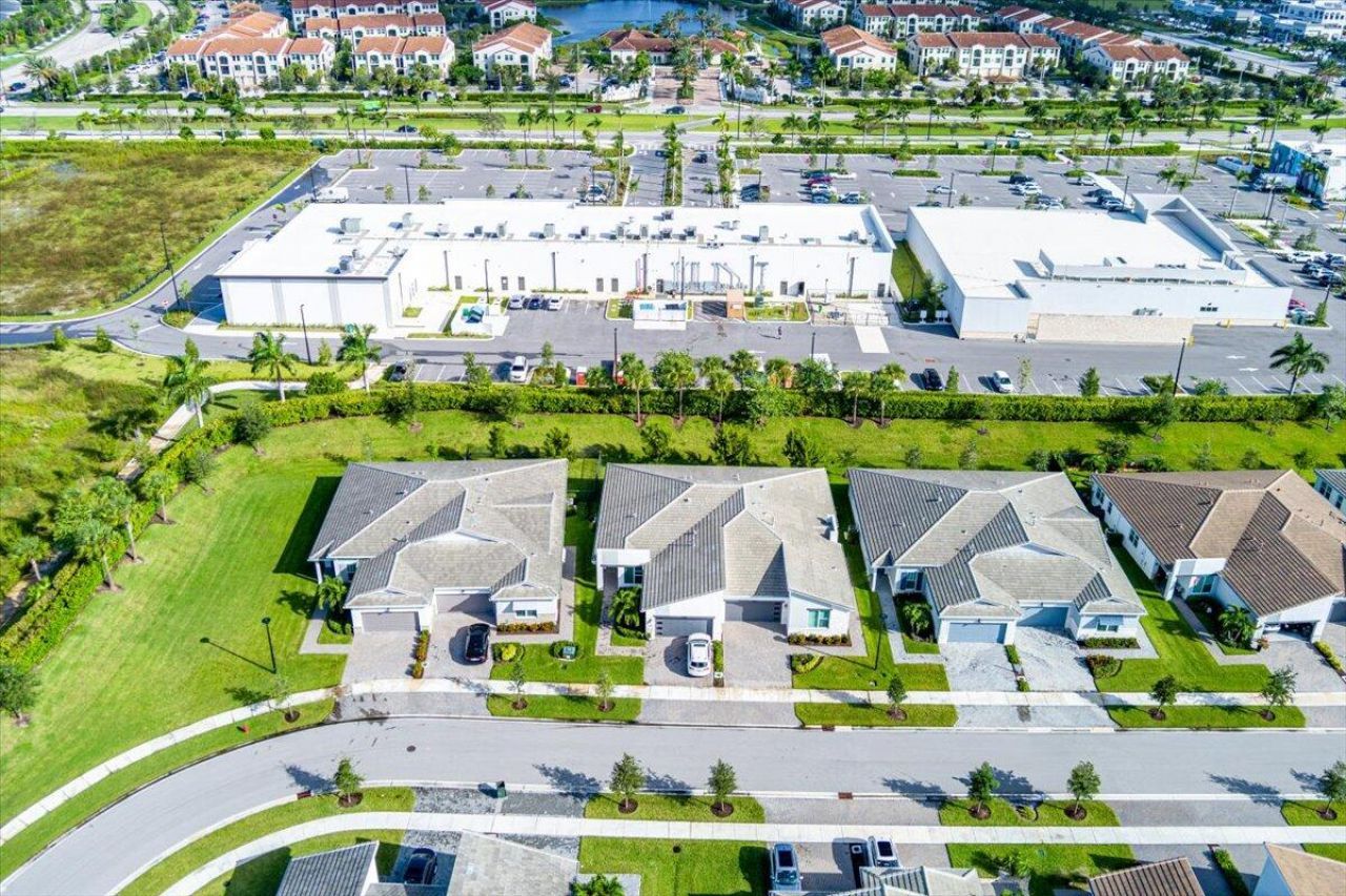 11543 SW Viridian Boulevard, Port Saint Lucie, FL 34953 Photo