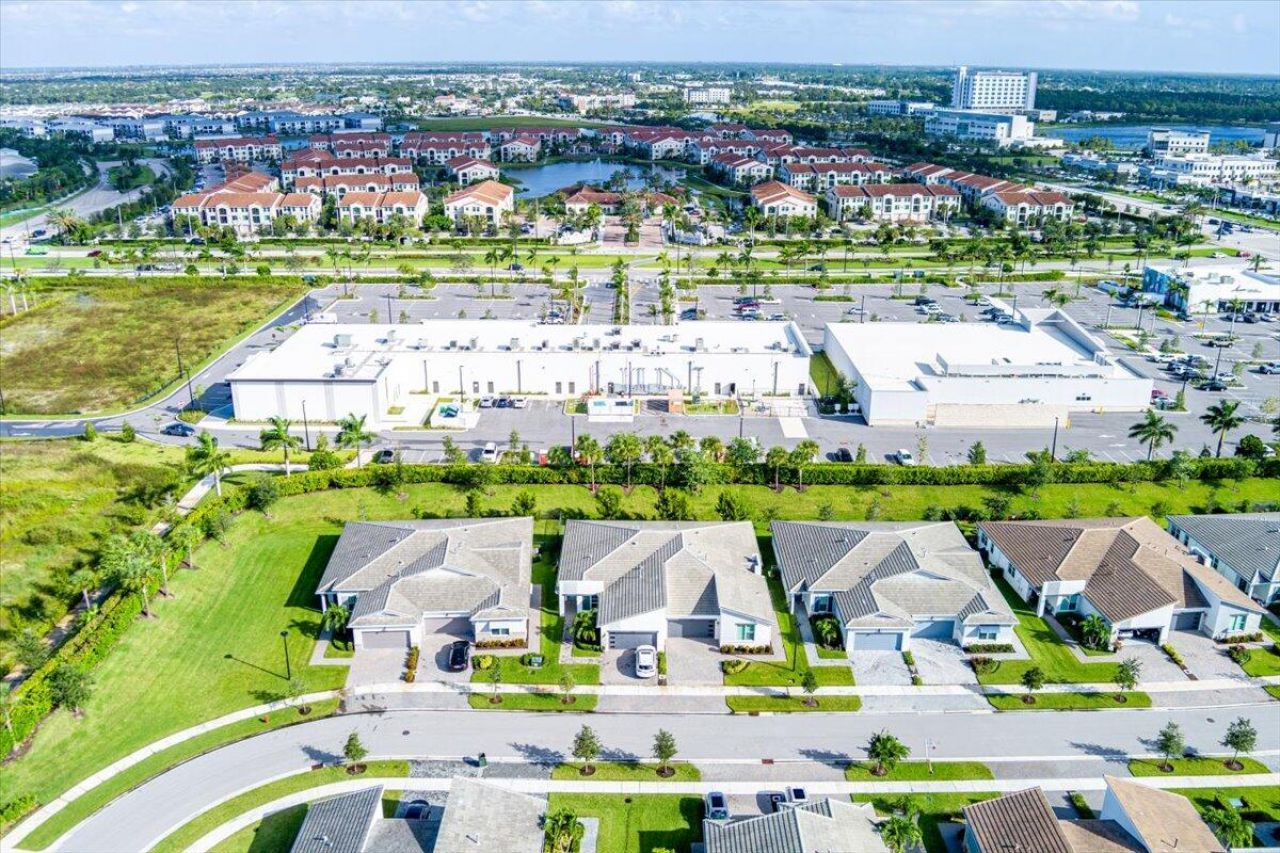 11543 SW Viridian Boulevard, Port Saint Lucie, FL 34953 Photo