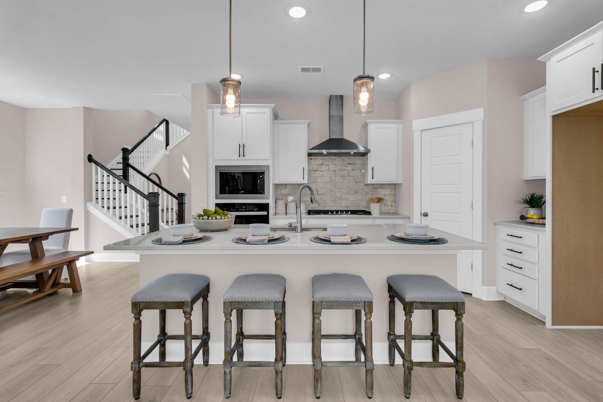 845 Hopewell Drive Photo 10