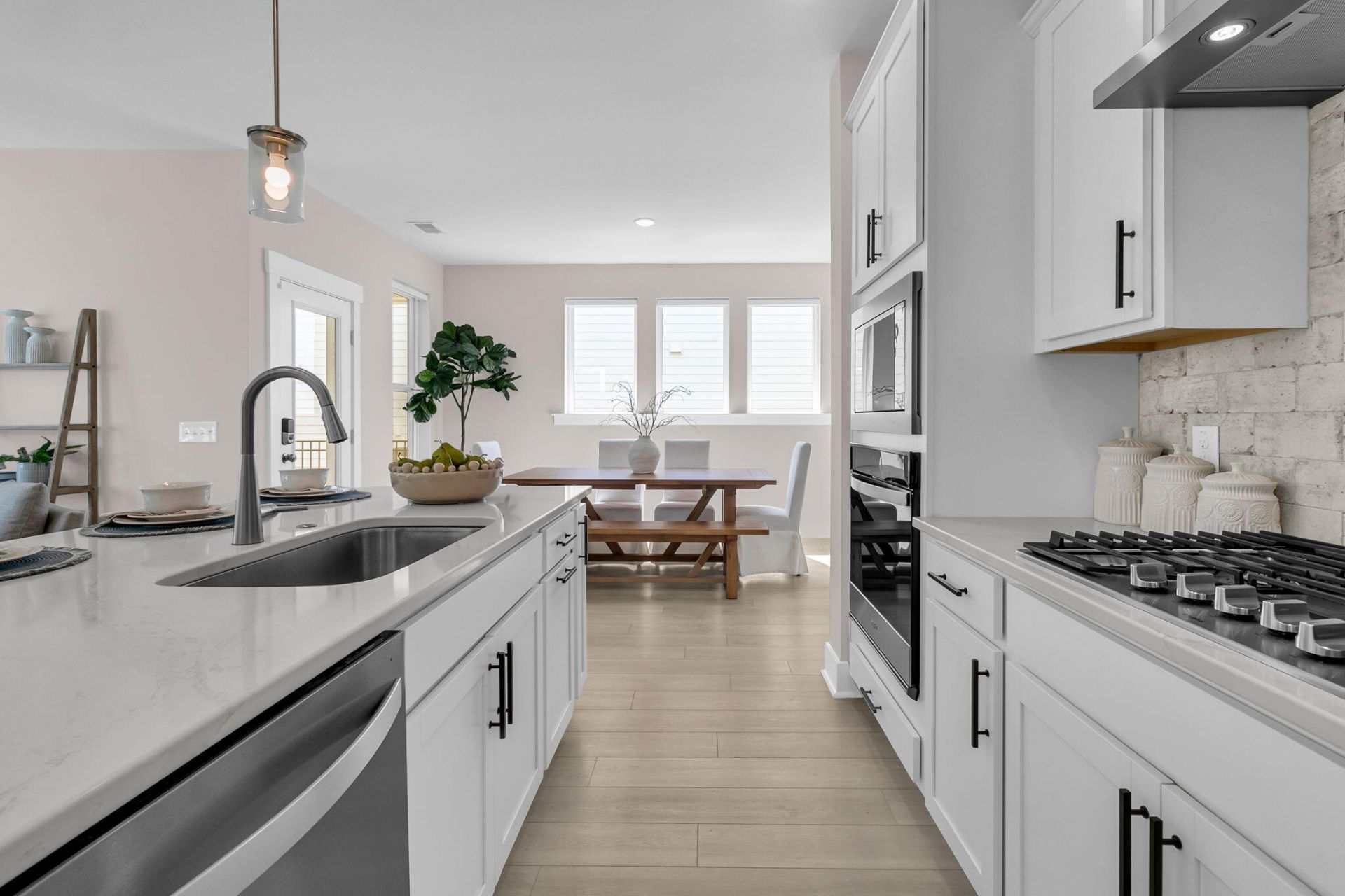 845 Hopewell Drive Photo 17