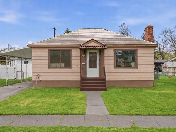 4824 N Adams St, Spokane, WA 99205