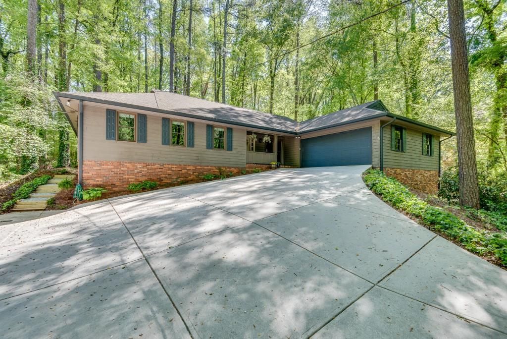 3684 Hunting Ridge Drive Sw, Lilburn, GA 30047 Main Photo