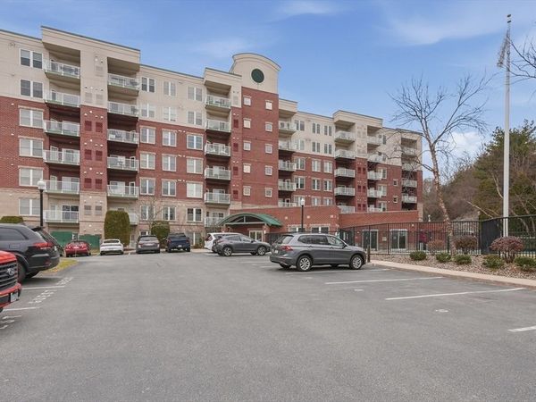 36 Village Road, Unit 613, Middleton, MA 01949