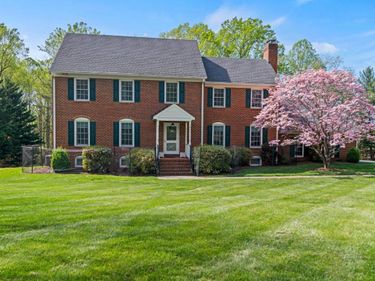 1933 Royal Oak Drive, Lynchburg, VA 24503