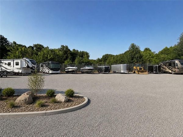 9983 SE Hwy 7 Highway, Clinton, MO 64735