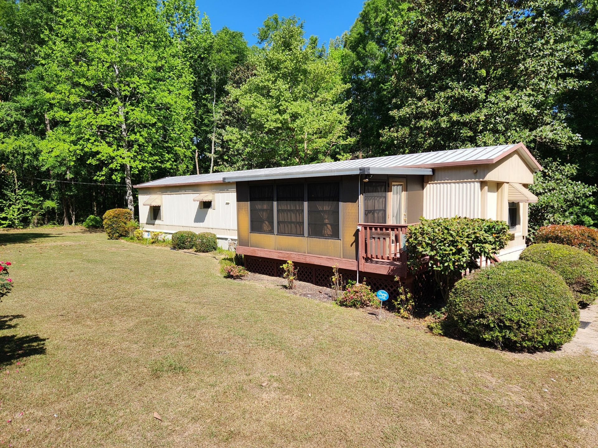 1185 Krissy Street Photo 6