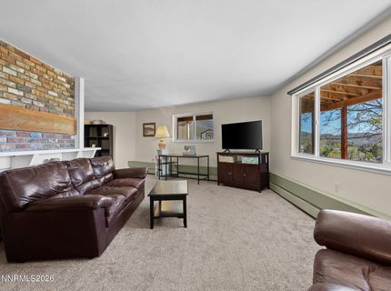 340 Sparrow Way, Washoe Valley, NV 89704 Photo