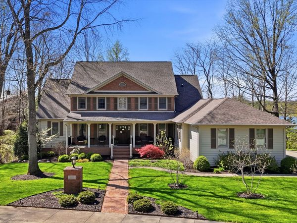 950 Baywood Court, Columbus, IN 47201