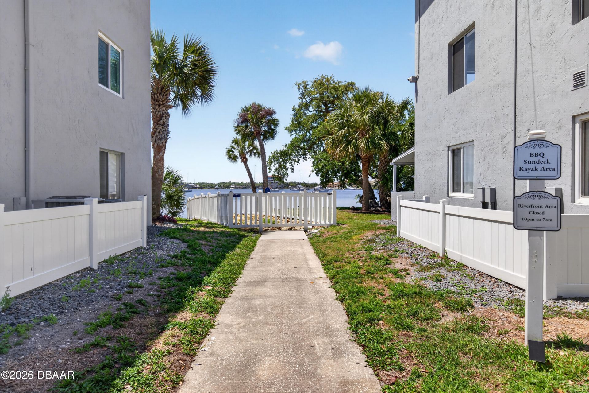 411 N Halifax Avenue, Unit 303, Daytona Beach, FL 32118 Photo