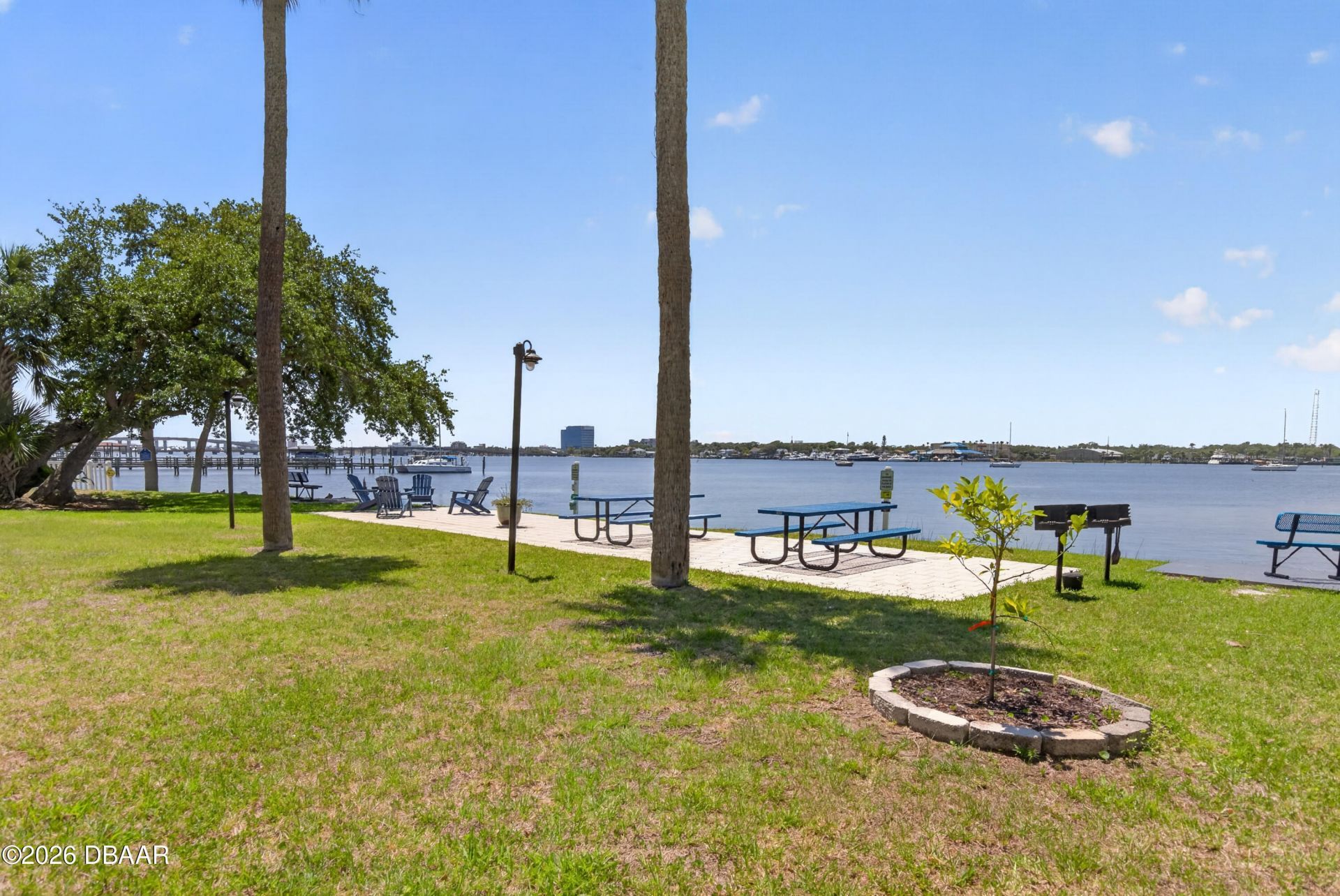 411 N Halifax Avenue, Unit 303, Daytona Beach, FL 32118 Photo