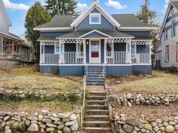 312 Grove Street, Petoskey, MI 49770