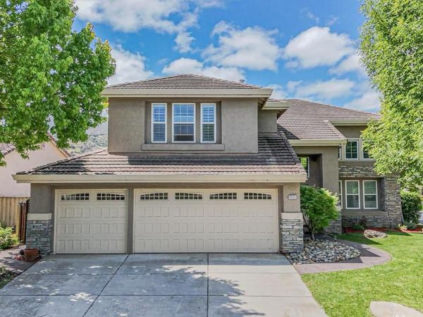 18300 Meadow Song Way, Salinas, CA 93908