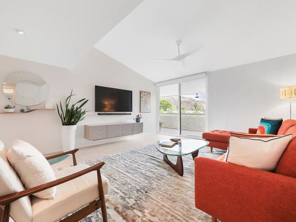261 E La Verne Way, Unit N, Palm Springs, CA 92264