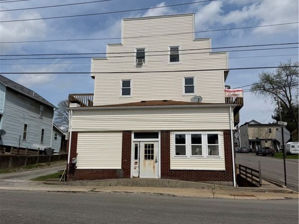 1000 Grant Avenue , East Butler, PA 16029