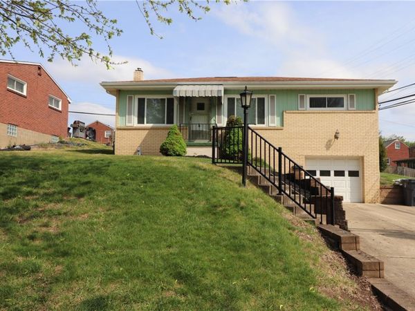 2012 Spring Hill Rd , Pittsburgh, PA 15243