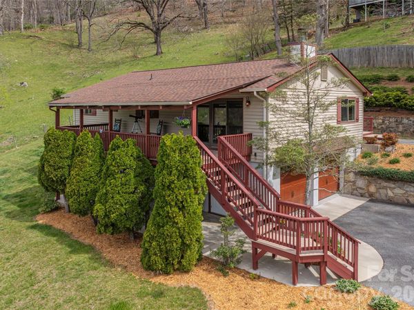 134 Hillside Drive , Maggie Valley, NC 28751