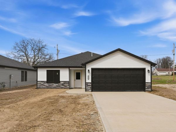 3825 Clermont Avenue, Fort Wayne, IN 46806