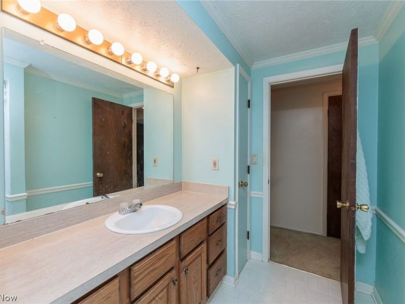 20598 Homestead Park Drive, Strongsville, OH 44149 Photo 13