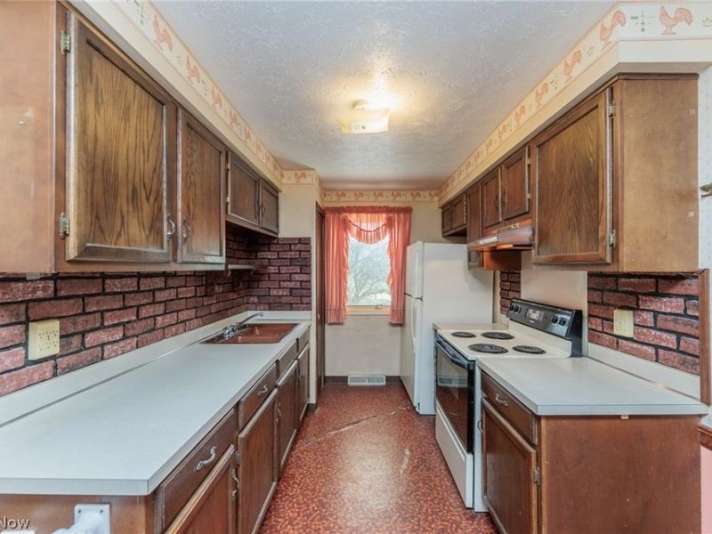 20598 Homestead Park Drive, Strongsville, OH 44149 Photo 5