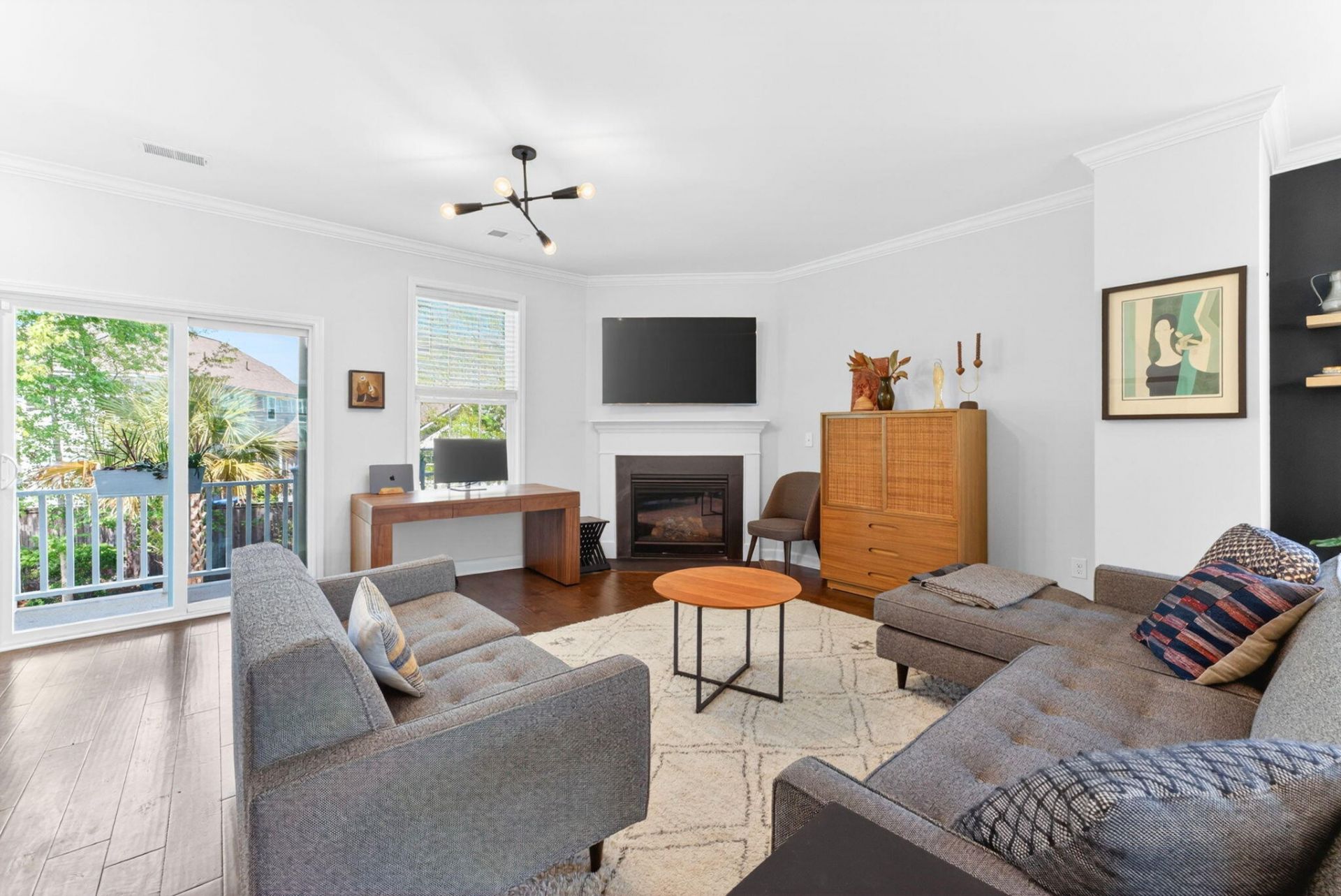 1555 Moss Spring Road Photo 17